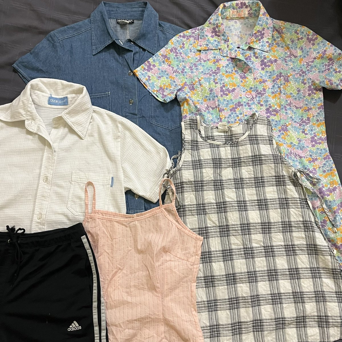 cutestuff_toyou's tweet photo. เค้าจะมาลงงานใหม่นะคับ ลงวันพุธตอน19:00
ปักหมุด+รีทวิต รอได้เลย
ค่าส่งเหมาๆ40 มีมากกว่าในรูปคับ 🐰🎀

#ส่งต่อเสื้อผ้ามือสอง #ส่งต่อเสื้อผ้ามือ2 #ส่งต่อเสื้อผ้า #เสื้อผ้ามือสอง #เสื้อผ้ามือ2 #ส่งต่อเสื้อผ้ามือสองสภาพดี #ส่งต่อแว่น #ส่งต่อกระเป๋า #ส่งต่อpokeepeeko https://t.co/wVCtQAI2Gm