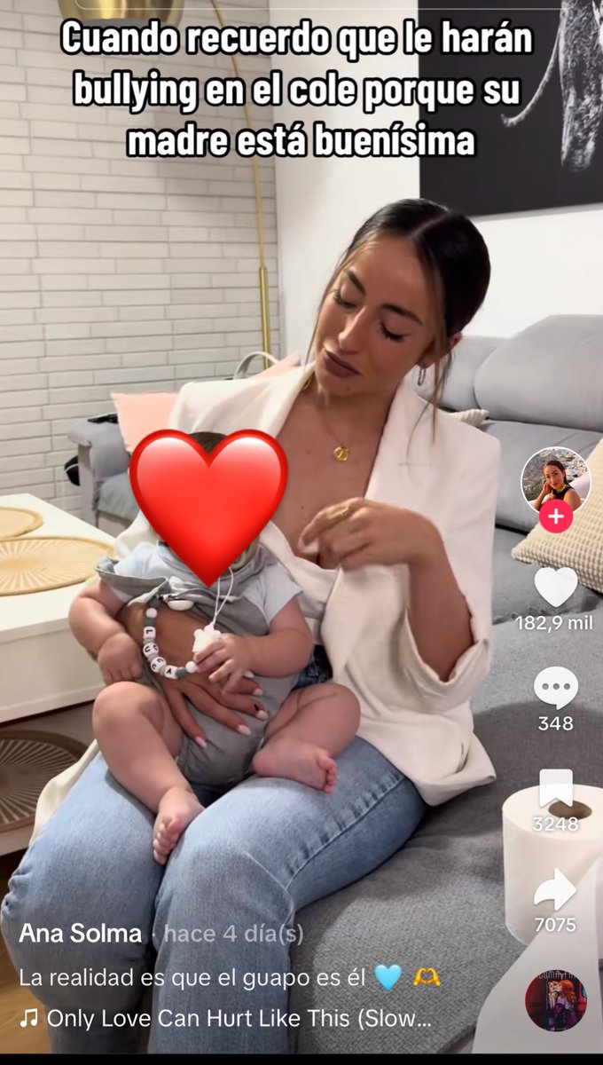 esto es de las cosas más locas y asquerosas que he visto en rrss
 (al niño lo he tapado yo)