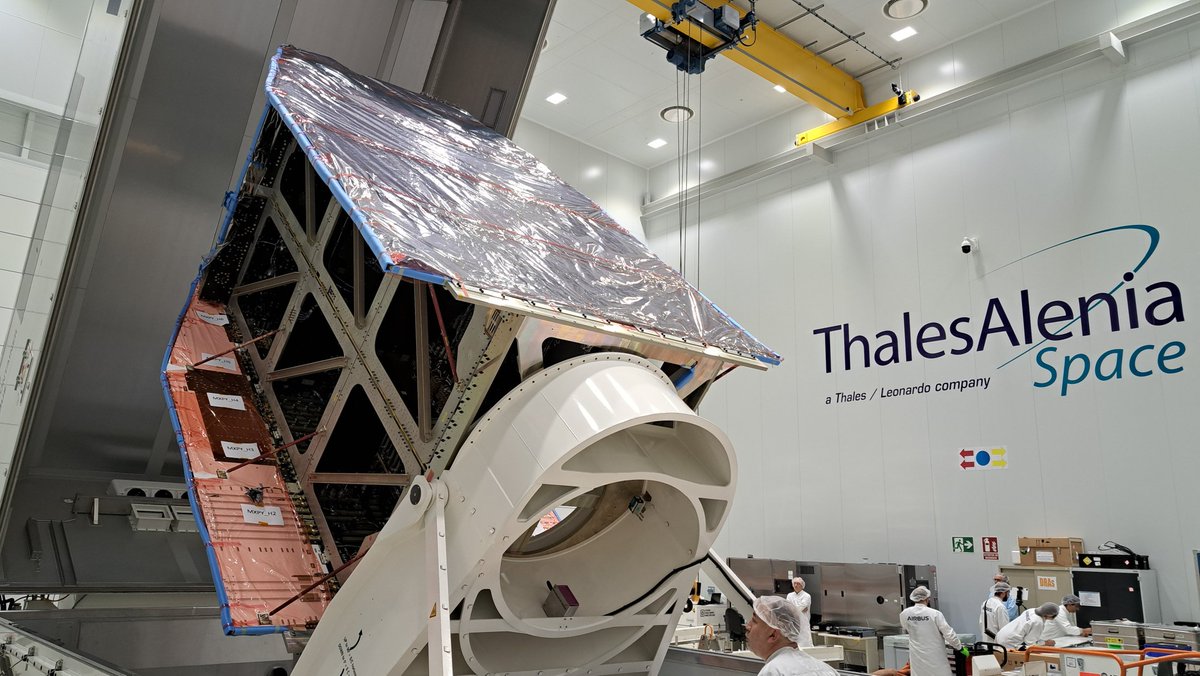 Thales_Alenia_S's tweet photo. The Communications Module of SpainSat NG-II satellite has been sent from Madrid to Toulouse! Culmination of over two years of intense activities in our clean rooms of Madrid with the AIT of the UHF and Ka-band payloads onboard two SPAINSAT NG satellites owned by Hisdesat https://t.co/bBkCGcK9ZX