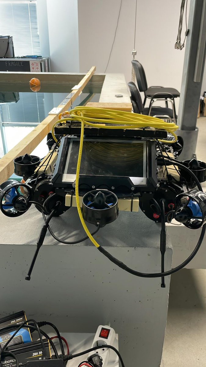 anl_Haifa's tweet photo. 🌊🔬 Exploring the depths of sound at an underwater acoustic research lab in Zagreb, Croatia! #UnderwaterAcoustics #ZagrebResearch https://t.co/8Ab2w7rmcy