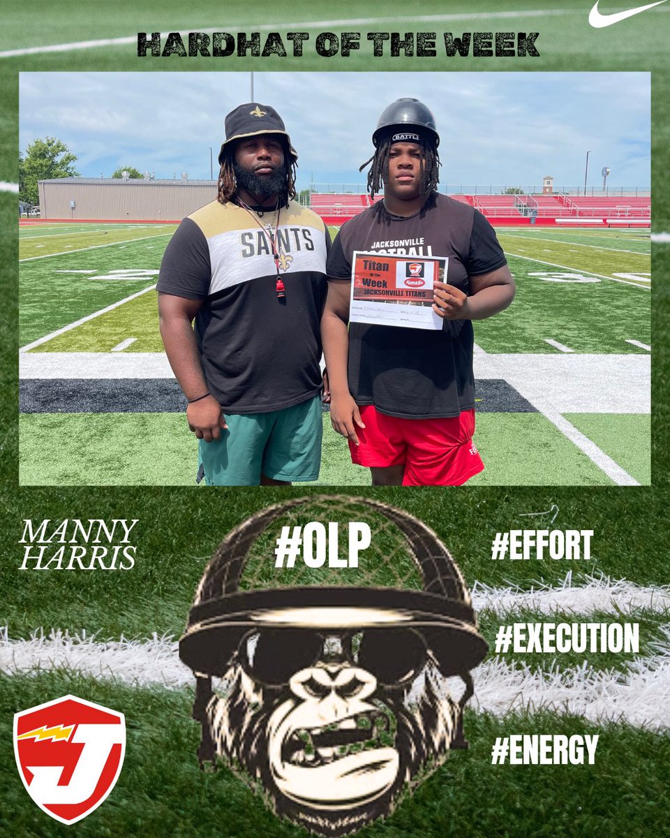 JvilleTitanFB1's tweet photo. Manny Harris is the  Kum N Go Hardhat of the week. This award is awarded to the hardest working offensive lineman. Great job!! #ALLIN #TSD https://t.co/InMaWkGIBX