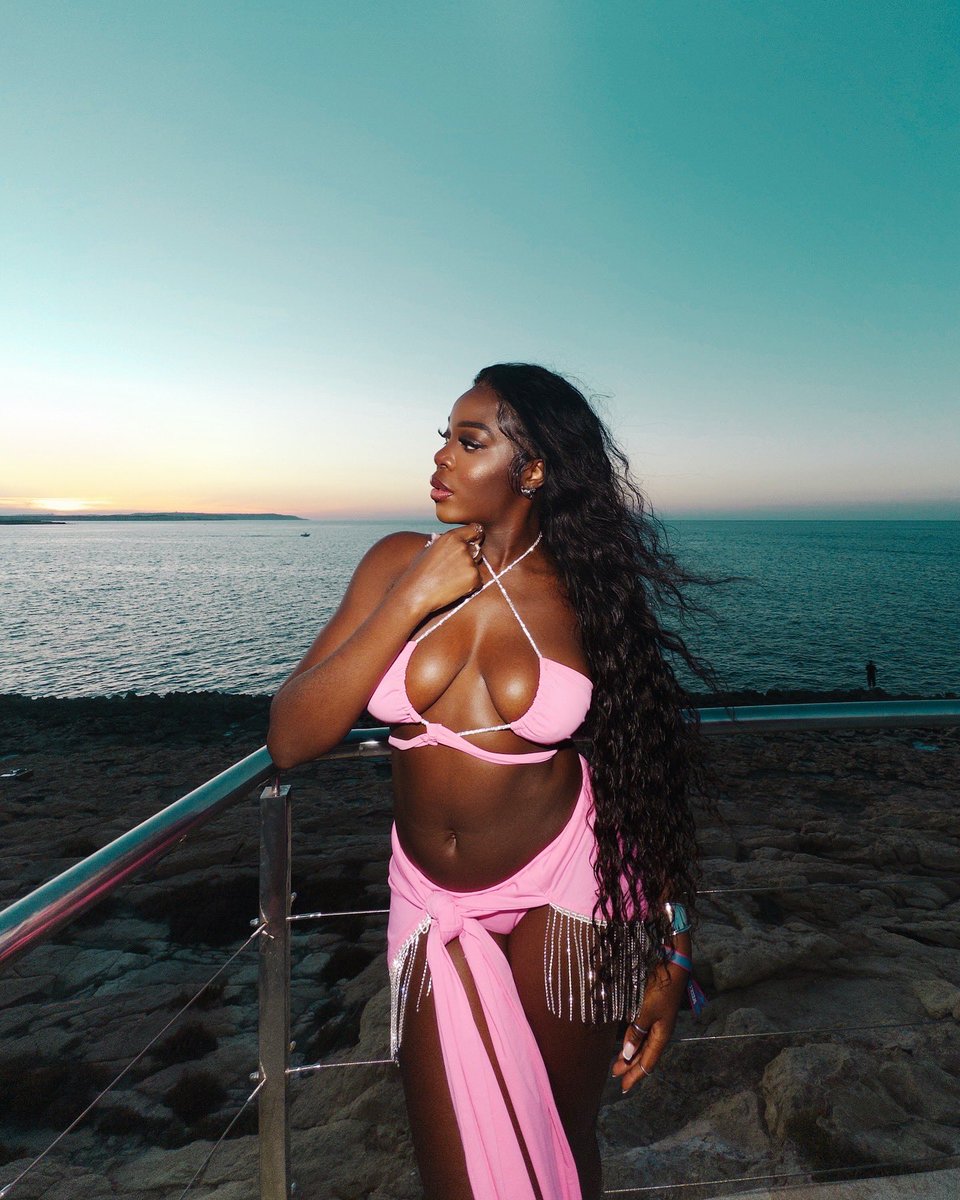 Sunset 🌅 at Cafe Del Mar #dltmalta 

Shot by me 📸