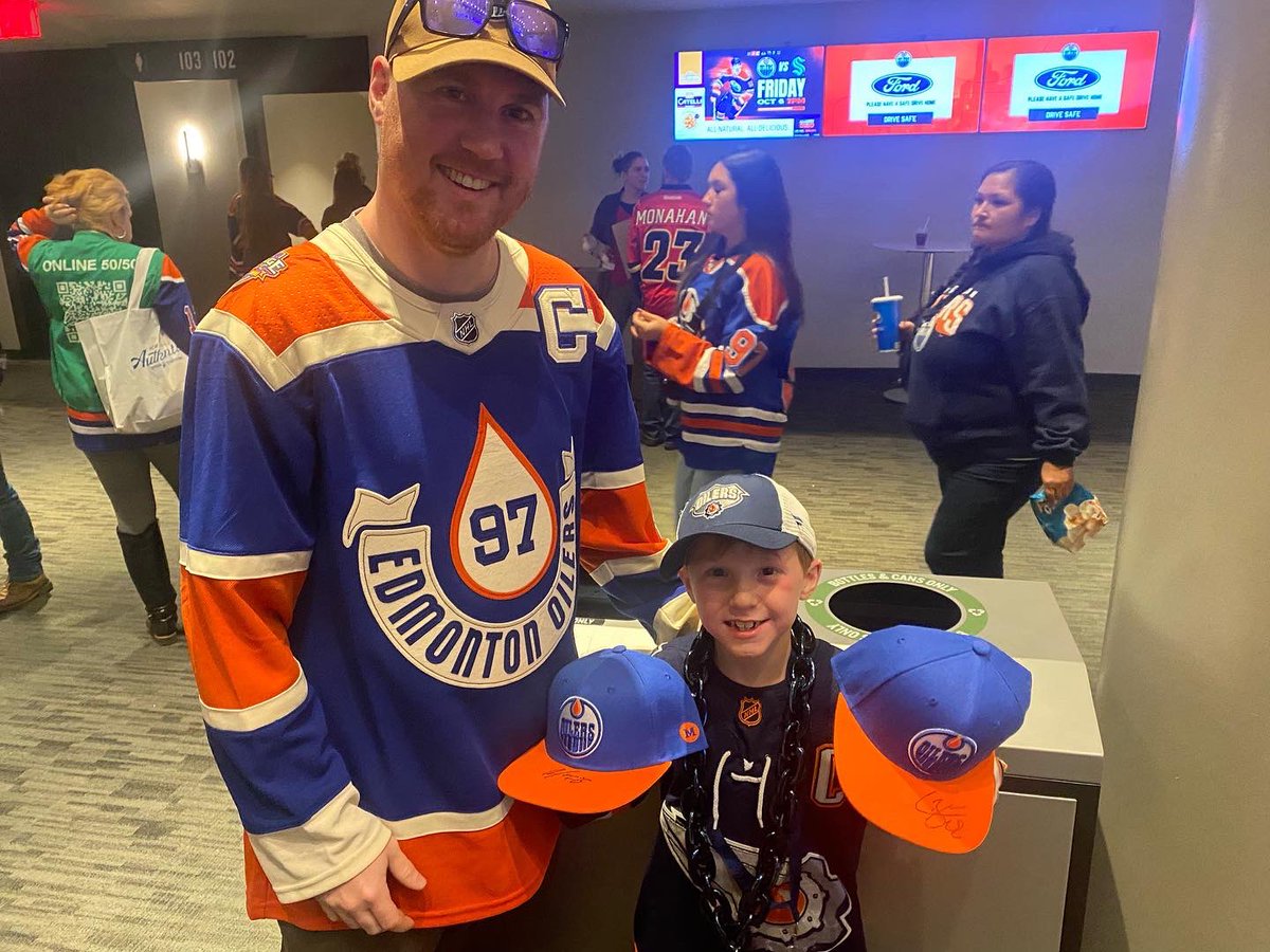 JustinMiller518's tweet photo. Hey @EdmontonOilers my 8 year old son is a perfect 15-0 when attending Oilers games, how many RT’s to get that good luck in @RogersPlace for the finals? 
#LetsgoOilers https://t.co/cR10NLVF96