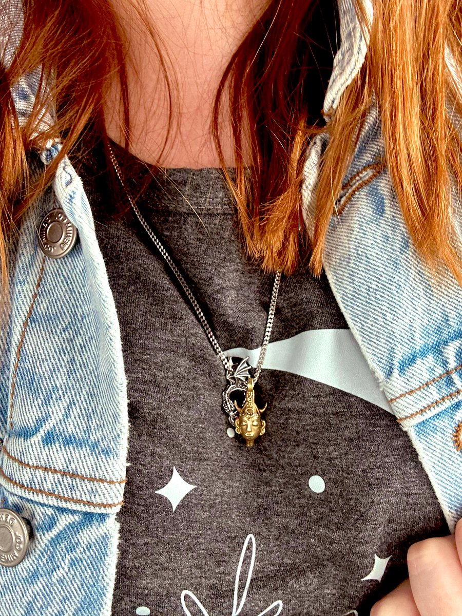 sykadeanw's tweet photo. Finally, I have my necklace ๐ฉต #Samulet #Dragon https://t.co/0Z8EjKOZNE