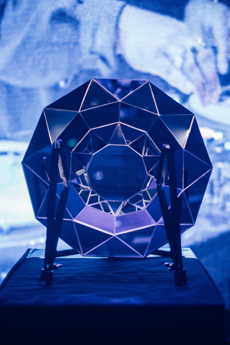 Si vous avez raté cet événement, le replay est en lien dans ma bio. Merci d’ailleurs à <a href="/Sonovente/">SonoVente.com</a>  d’avoir assuré le stream et bien sur nos partenaires qui ont apporté leur soutien à cet événement: <a href="/djphase/">dj phase</a>  <a href="/RaneDJ/">RANE</a>  <a href="/AdidasParis/">adidasréel</a>  <a href="/DJcity/">DJcity</a>  ❤️