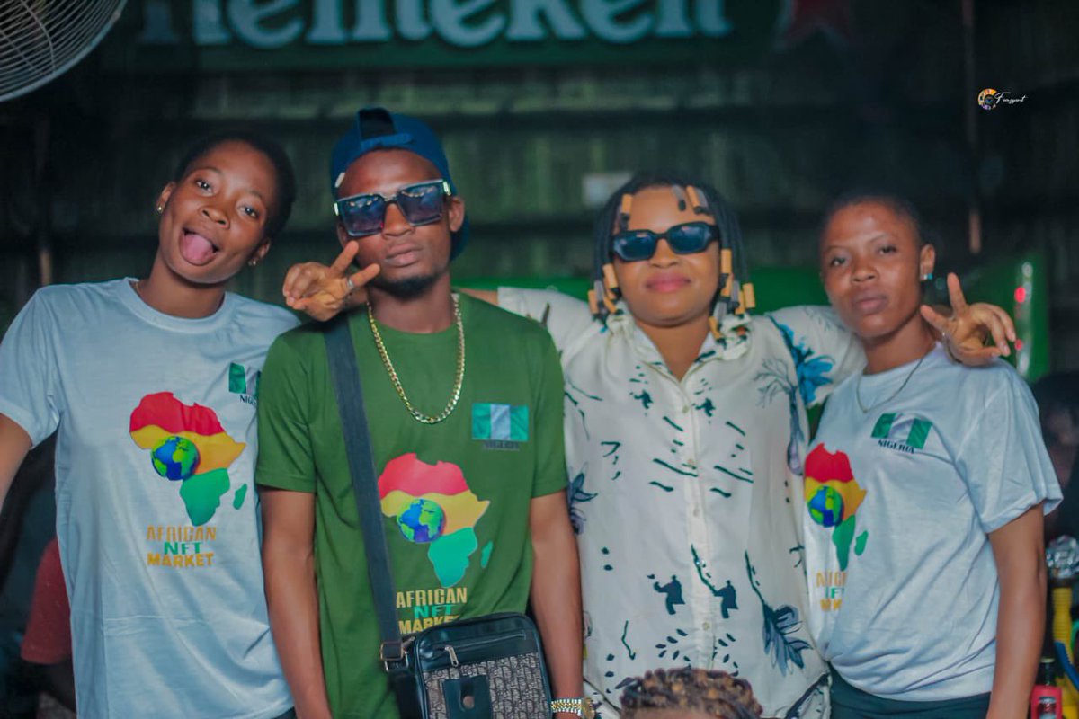 AfricanNFTMark1's tweet photo. Congratulations, @Omocashly on your successful show. #XclusiveBallersNight was explosive! Thank you for raising the banner of our brand high.
Viva! African NFT Market! #AfricanNftMarket #Africa #Music #Reels #Africa #music #Nft https://t.co/BtviTO8FH2