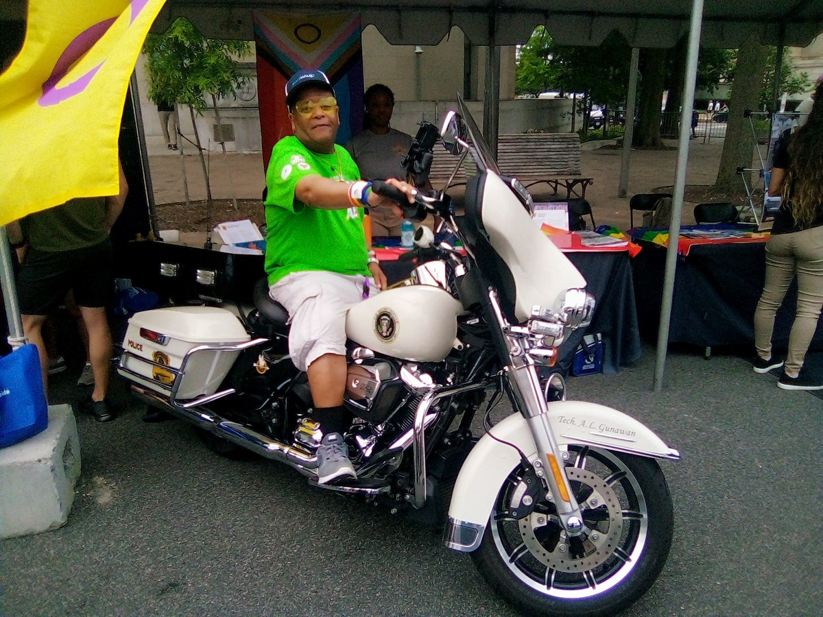 HinnantDBrother's tweet photo. DC Pride Happy Pride Festival https://t.co/88ekqOpBqx