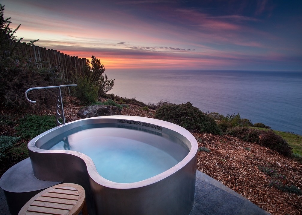Escape to a Big Sur summer at Post Ranch Inn, where you'll choose between poolside relaxation, hillside exploration, or spa indulgence. End your day under the stars or by the fireplace. photography @kodiakgreenwood

#postranchinn #sustainablehotel #michelinhotel
⠀⠀⠀⠀⠀⠀