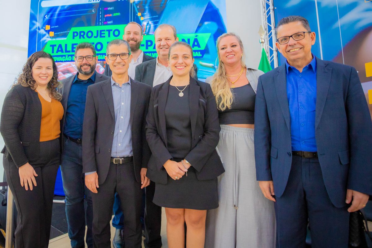 nutead_uepg's tweet photo. 😃Foco no talento, tecnologia e formação de jovens do ensino público Paranaense. 

👏A UEPG coordenará as atividades, que envolvem todas instituições estaduais de ensino superior públicas do Paraná.

Confira: https://t.co/Ha0dHgjLEa https://t.co/efAQLSiQrK