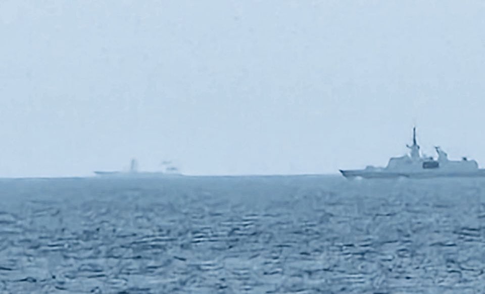 QTHESTORMM's tweet image. ⚠️⚠️⚠️ WARNING: RUSSIAN WARSHIPS CLASH WITH USA AND CANADIAN SHIPS DURING INTENSE STAND OFF NEAR KEY LARGO, FLORIDA !!!