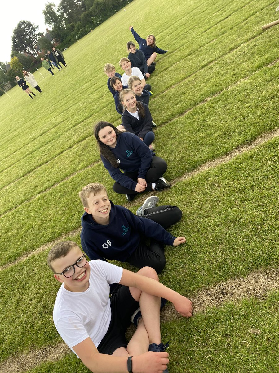 Well done to our Year 5/6 rounders team tonight at Bishops! They played wonderfully and made it through to the quarterfinals🙌🏻 Great sportsmanship and respect shown😃