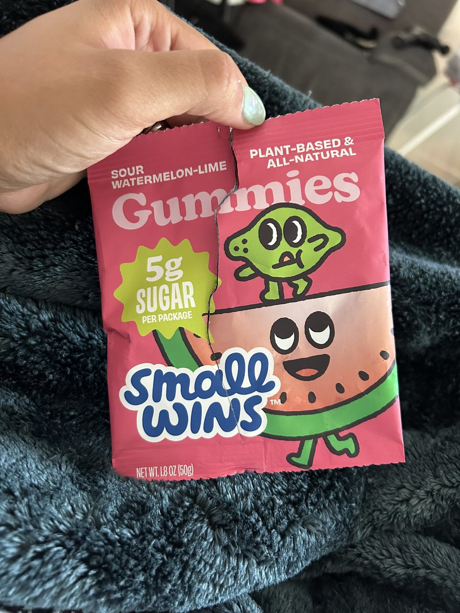 _QueRose's tweet photo. @jaytatum0 tell Deuce  these gummies are 10/10 🤤👌🏽#smallwins 🔥🔥 https://t.co/u44J3esd2l