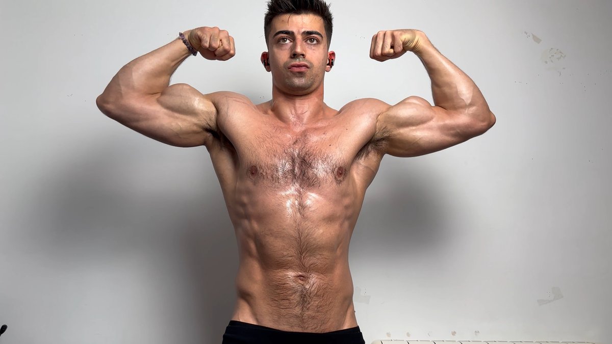 Gymsaul2's tweet photo. Frontal Workout &amp; Flexing:  https://t.co/Yjw3V4nT8K

#muscle #musclepecs #musclebuilding #muscleflex #muscleflexing https://t.co/JyhHjPBi2s