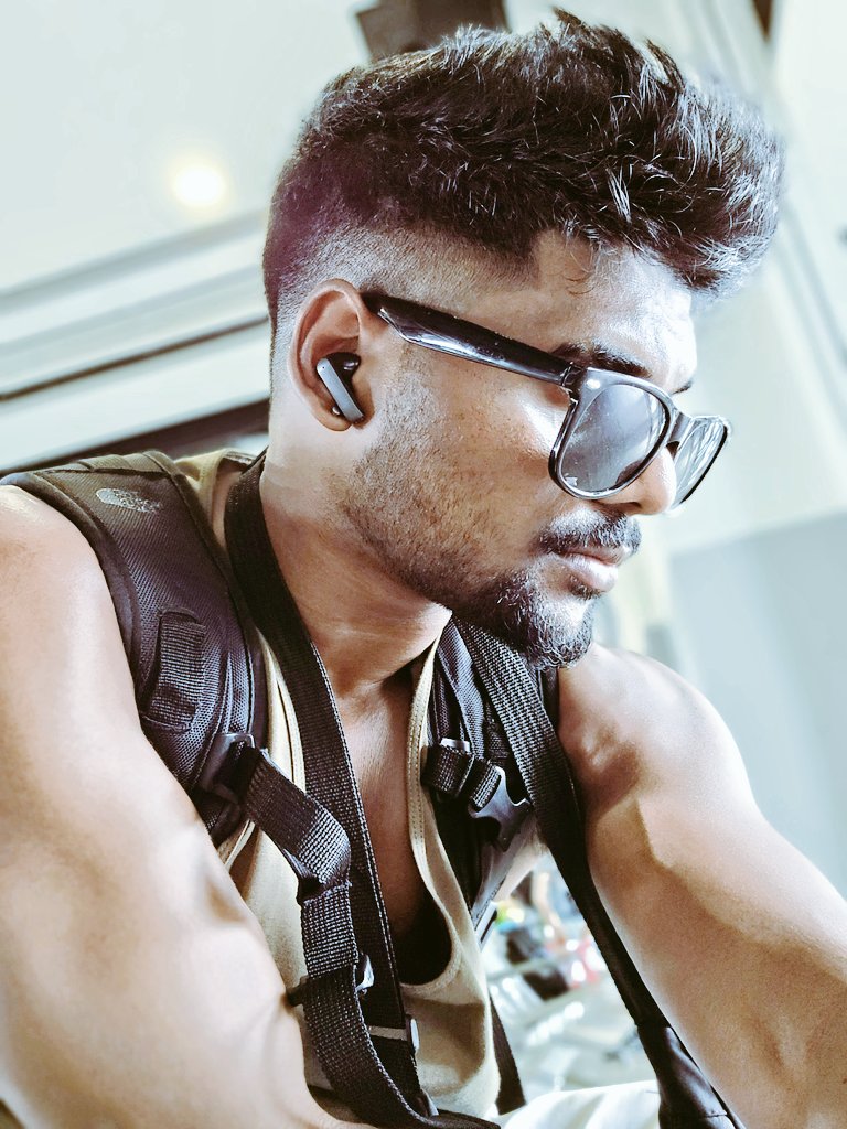 onlynamej's tweet photo. 📷🎒 https://t.co/RP1AxnefR0