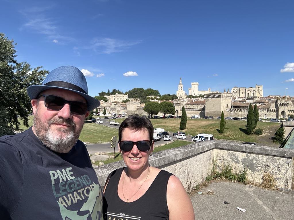 gryson_dirk's tweet photo. Goeie middag vanuit Avignon 😎 https://t.co/afwVFd1Cub