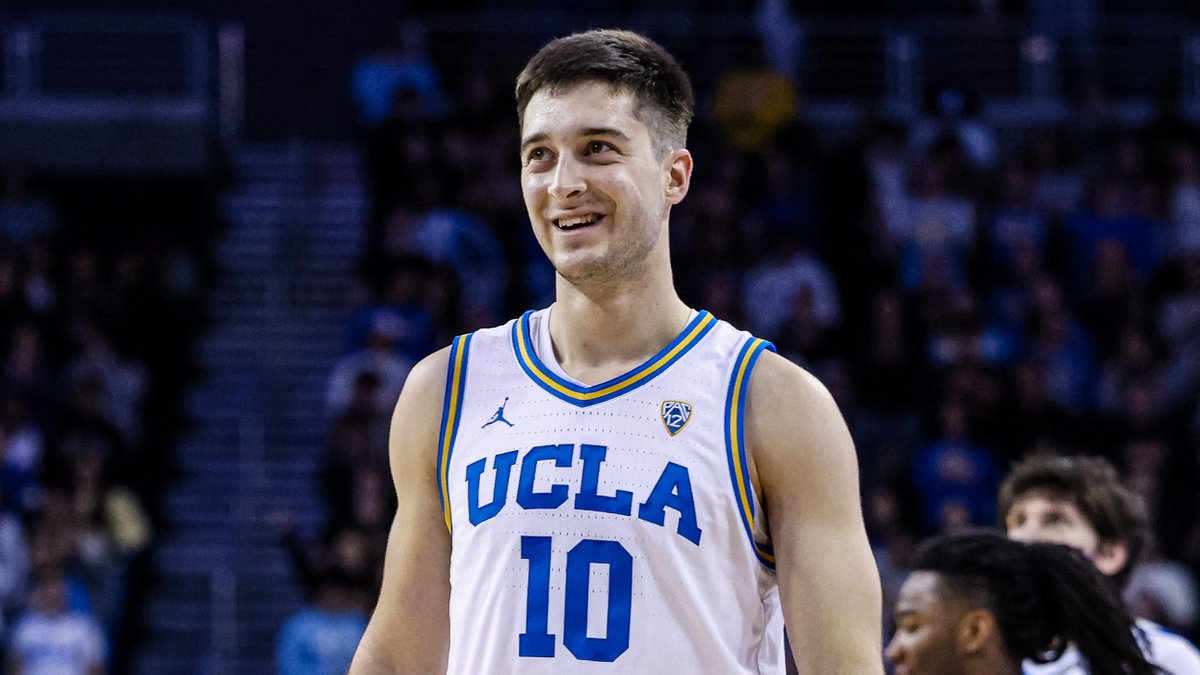 “He’s a charismatic type of guy, 𝐲𝐨𝐮 𝐣𝐮𝐬𝐭 𝐰𝐚𝐧𝐭 𝐭𝐨 𝐛𝐞 𝐚𝐫𝐨𝐮𝐧𝐝 𝐡𝐢𝐦,” Dylan Andrews says. “His work ethic, everything about him ...”

Getting to know 𝐋𝐚𝐳𝐚𝐫 𝐒𝐭𝐞𝐟𝐚𝐧𝐨𝐯𝐢𝐜, as written by the Daily Bruin.

📲📰: bit.ly/2406-LAZ