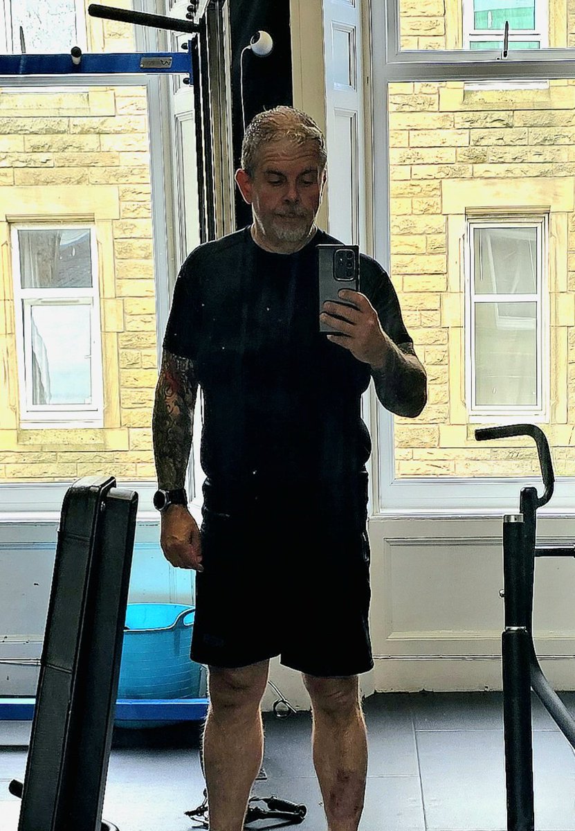 Smashed my leg press PB today - 260KG for 4 reps. Must be looking at 300kg for a one rep max soon. Legs are strong for Ben Nevis at Night for <a href="/macmillancancer/">Macmillan Cancer Support</a> in 3 weeks. #gettingstronger
