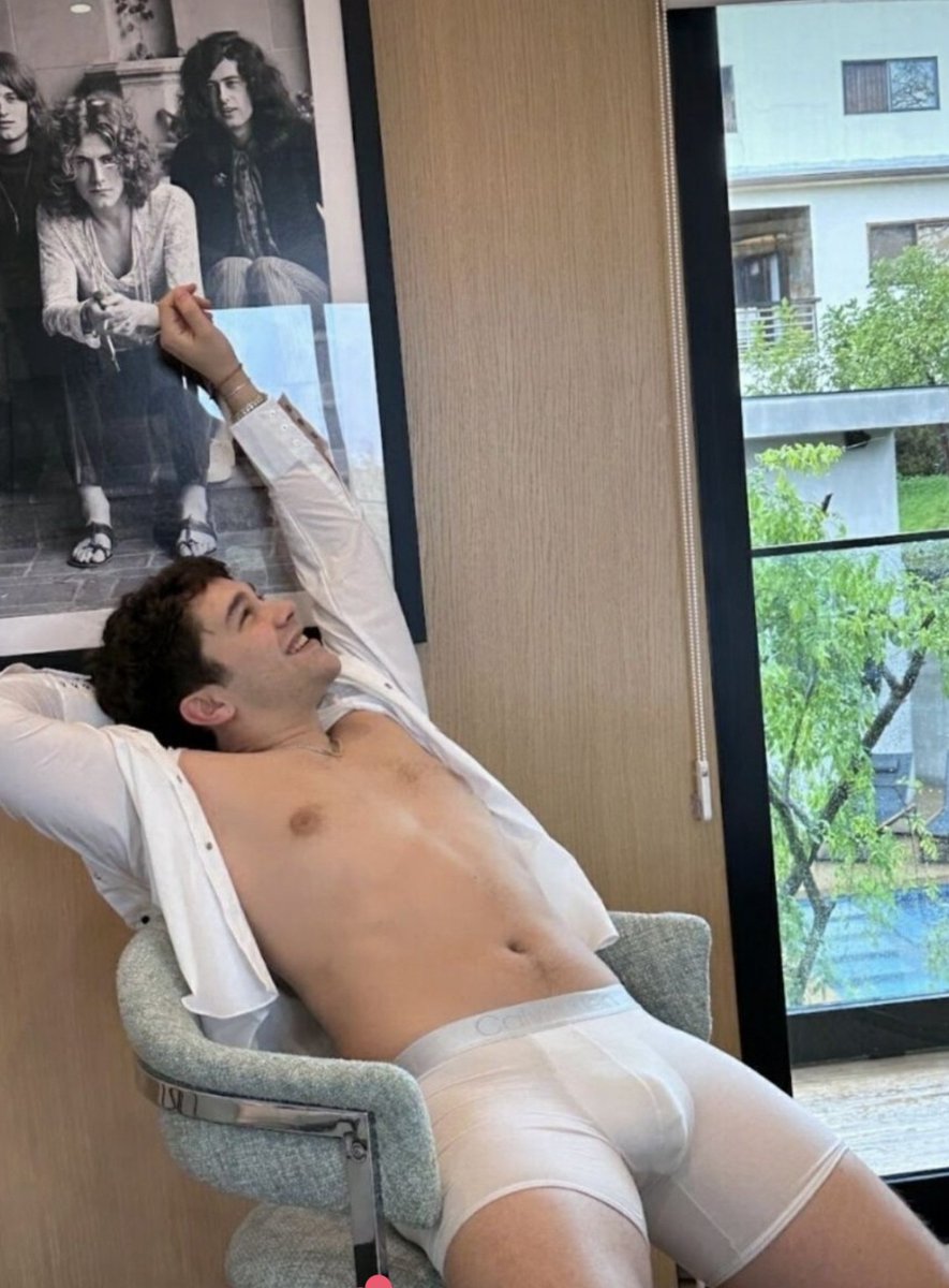 Austin Mahone - Search  X