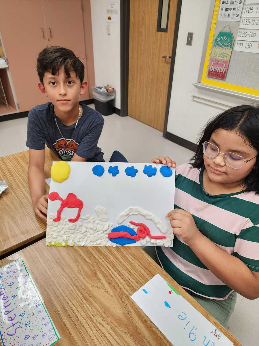 MrsBookersClass's tweet photo. Our ecologists made landscapes that show erosion! #campBussey @aldinesummercamp https://t.co/HIQnp402Cr