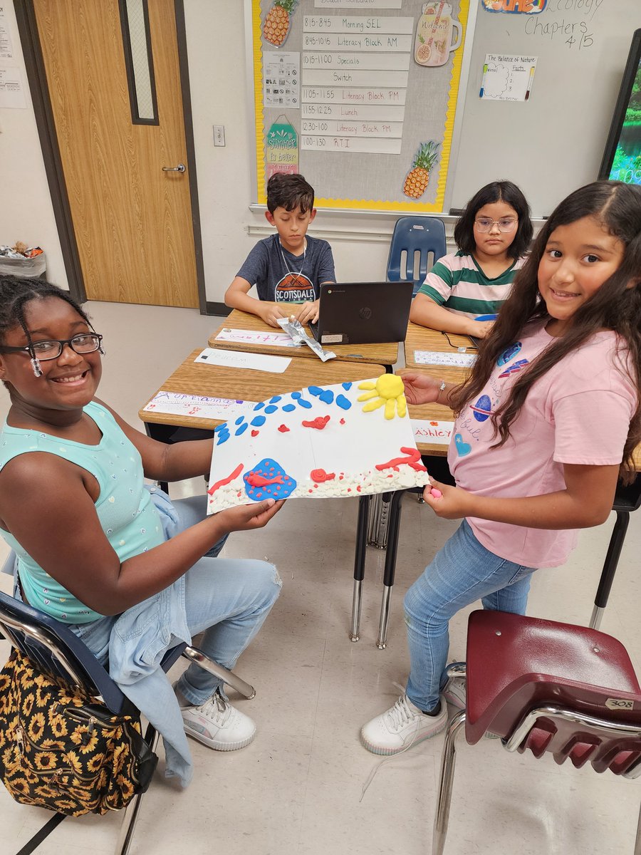MrsBookersClass's tweet photo. Our ecologists made landscapes that show erosion! #campBussey @aldinesummercamp https://t.co/HIQnp402Cr