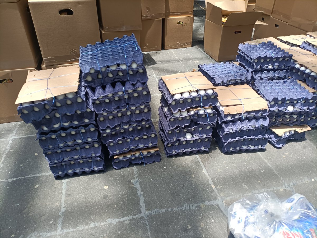 En el ayuntamiento de #Xalapa una trabajadora ganó un juicio laboral porque a ella no le otorgaba en la prestación de las despensas que les entregan mensualmente a los trabajadores. En vez de entregárselo de manera económica, le dieron las 90 despensas que le debían y se las