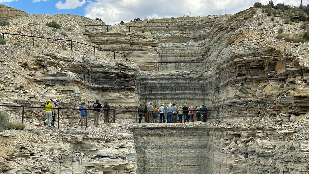 utahgeological's tweet photo. UGS hosted the 2024 AASG meeting in Park City, uniting state geological survey leaders for knowledge-sharing and collaboration. Highlights included stunning scenery, rich mining history, and unique geology field trips.
#AASG #utahgeology https://t.co/RGXAuEZwhM