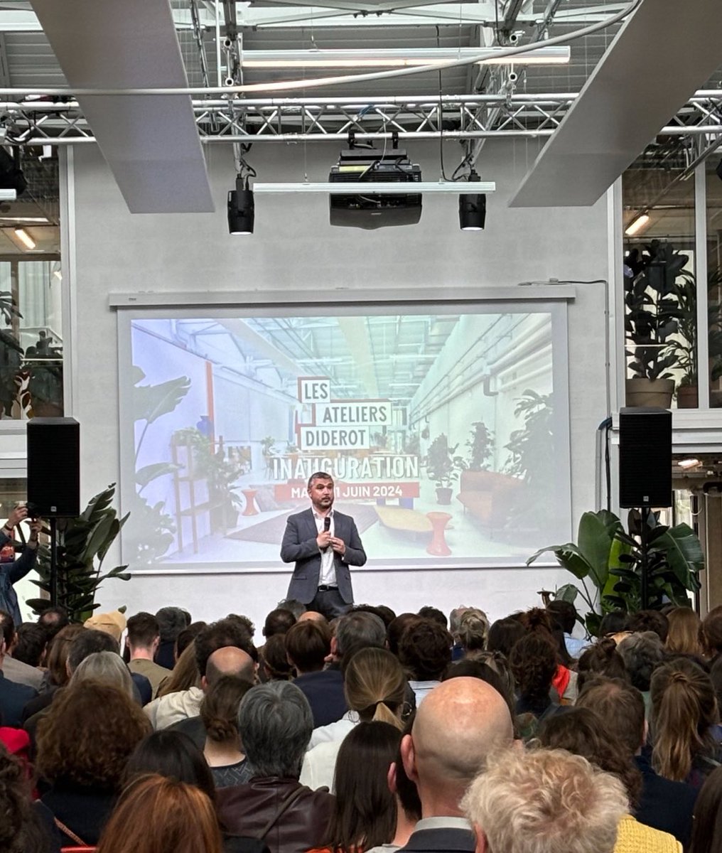 Inauguration des #AteliersDiderot ancien site industriel réhabilité en un tiers-lieu dédié à l’#écoconstruction, l’économie verte et la ville de demain par <a href="/BKPourPantin/">Bertrand Kern Pour Pantin</a> <a href="/David_Belliard/">David Belliard</a> 
<a href="/Est_Ensemble/">Est Ensemble</a>  @VilledePantin  <a href="/_RIVP_/">RIVP</a> <a href="/caissedesdepots/">Caisse des Dépôts</a> / <a href="/Ekopolis/">Ekopolis</a> Arch: <a href="/BLOCKArch/">BLOCK</a> #rivp