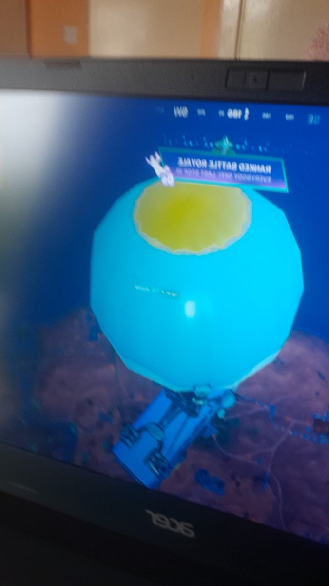 IstYeeet's tweet photo. Any tips for ranked I'm plat #ranked #fortniteranked #fortnite @FortniteGame @SypherPK https://t.co/4lU4nA2xef