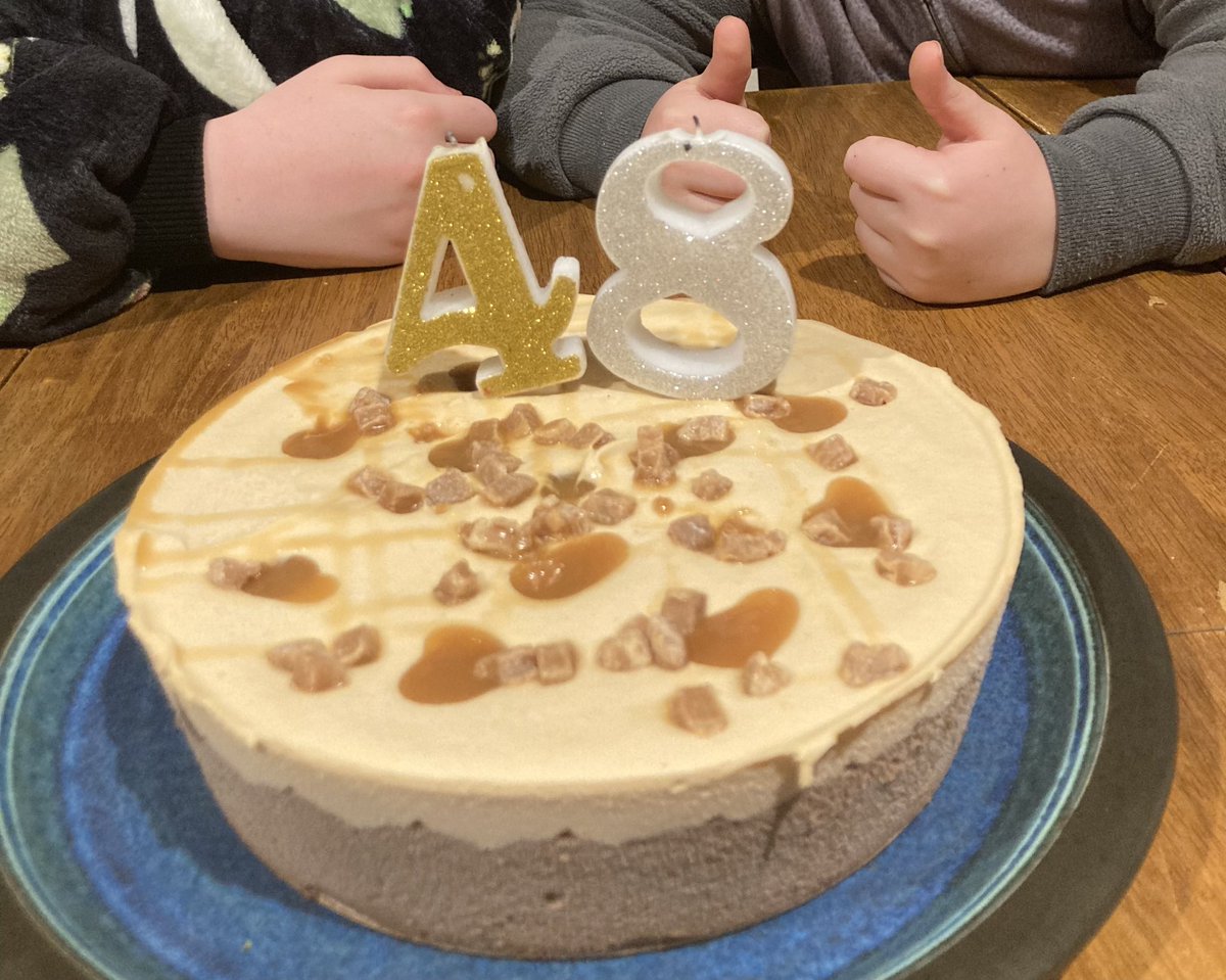 ACSarahAC's tweet image. Today is my birthday! (Only 2 years til the big one)
Would love to receive birthday messages from any of my faves: @edgarwright @brettgoldstein @hanwaddingham @benwillbond @AlexHorne @richardosman @rickastley @ActualBenMiller @XanderArmstrong @sueperkins @MJMcKean @neilhimself