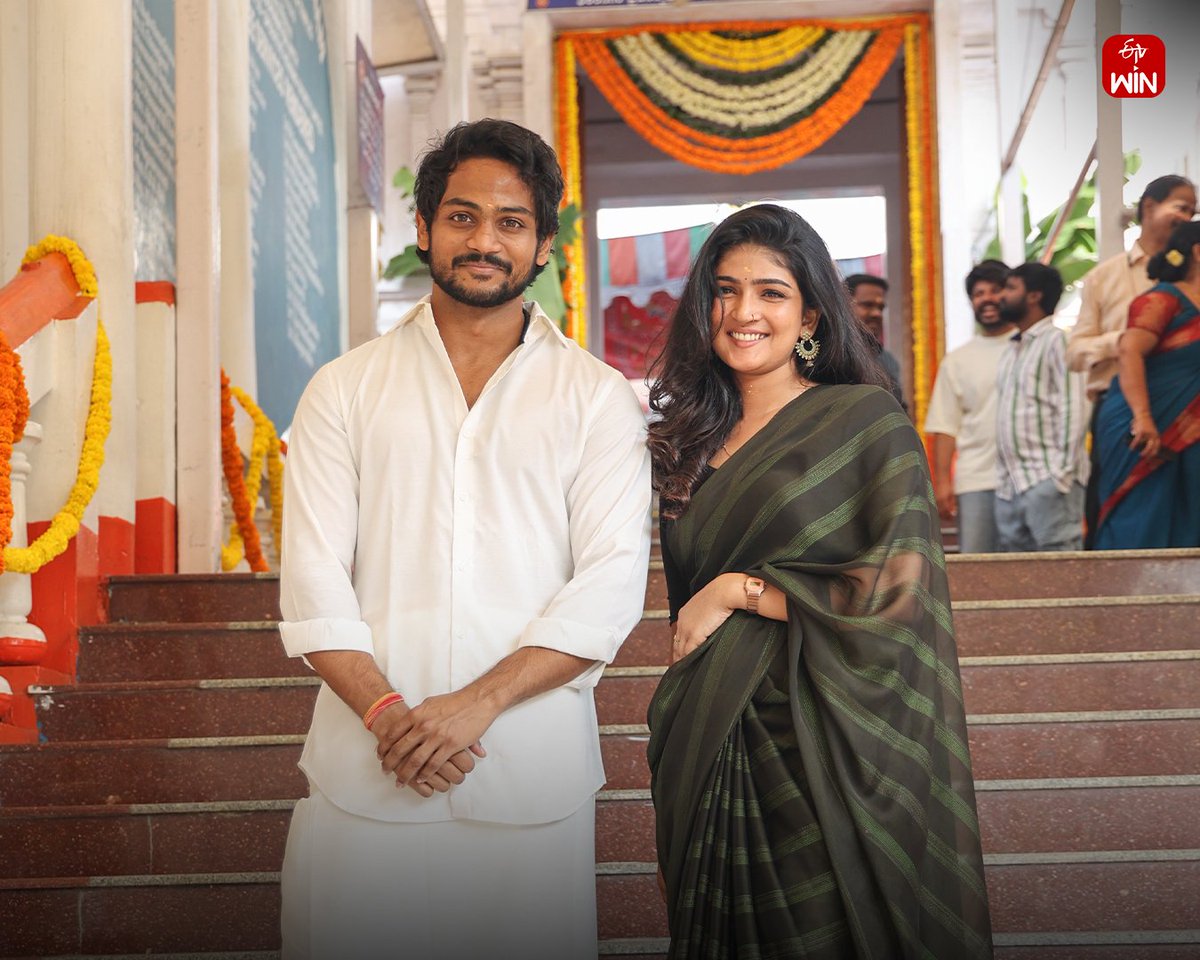 etvwin's tweet photo. Ma #Shannu , #leela athi thwaralo Mee munduku....💝😉

(Adhi anamata ma senior shannu love story 🤭🤭)

#EtvWin #WinThoWinodam https://t.co/FXeES2Hm34
