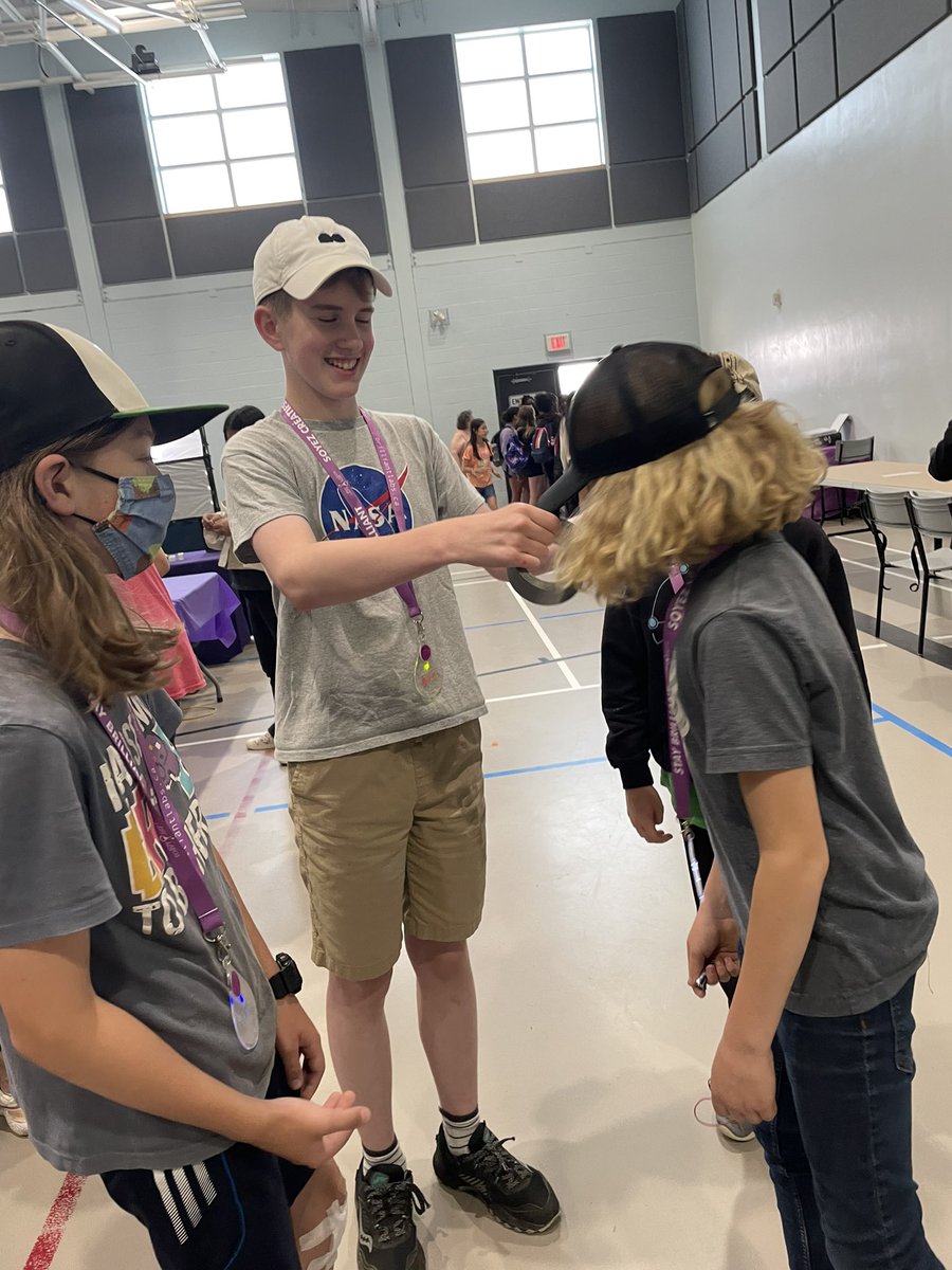 @innovationfair <a href="/brilliant_labs/">Brilliant Labs / Labos Créatifs</a> <a href="/AVRCE_NS/">Annapolis Valley Regional Centre for Education</a> innovation at it’s best!  So proud of these grade 6 AWEC kids! Sharing their innovations! #createyourfuture!