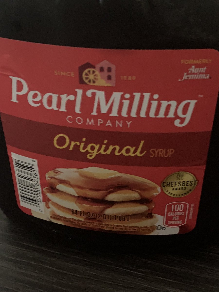 Sonic_lol1's tweet photo. Okay so today I whipped up some pancakes and was about to eat when I noticed something, fucking aunt Jemima is gone from the syrup bottle, I genuinely want aunt Jemima back, it doesn’t feel the same without her, and this happened https://t.co/UsvHV0S5Ir