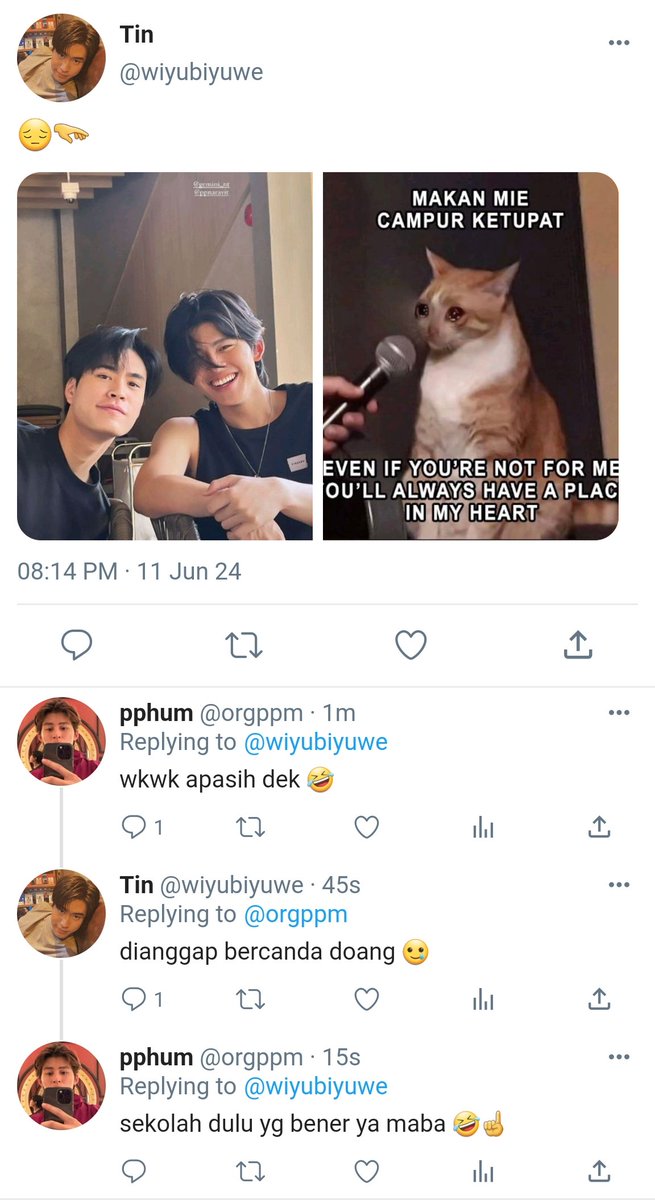 hilaphobic's tweet photo. PondPhuwin #twotweets au ― edisi peem jeles 😠💢!!
🧸💓 https://t.co/iM2HEMZf70