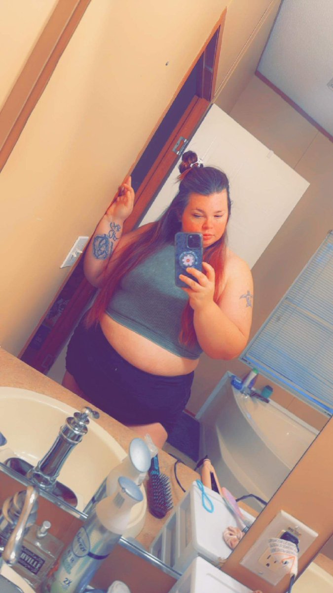 emberfire20's tweet photo. You’re too broke for me 

Findom paypigs financial domination 
Financial dominatrix https://t.co/KwjY5sFKog