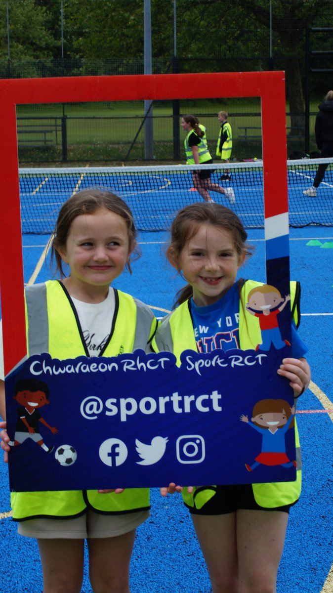 🎾Another cracking Tennis festival today with over 290 primary school children joining us at Rhondda Tennis Club. 

Thank you to Rhondda Tennis Club for hosting us, and to Tennis Squad and Tennis Wales for their support. Thank you and Well done to the schools and children that