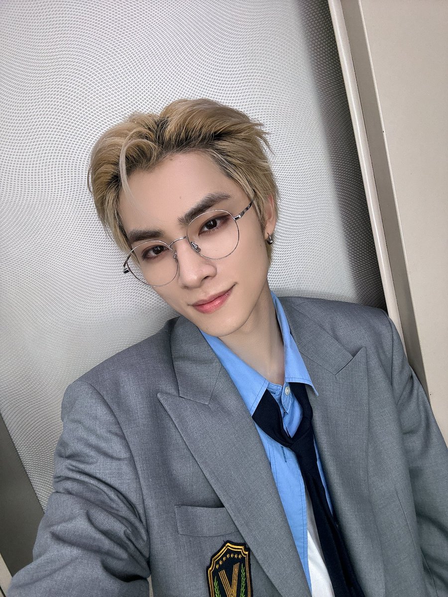 smoldejuns's tweet photo. xiaojun 🫧

'😢'
' the large burden in my heart is finally gone 😭' https://t.co/j21wRGa2NP