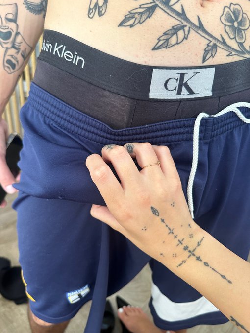 Se te lo prendessi cosi appena ti svegli al mattino?🔥 https://t.co/moCYyTqXW2