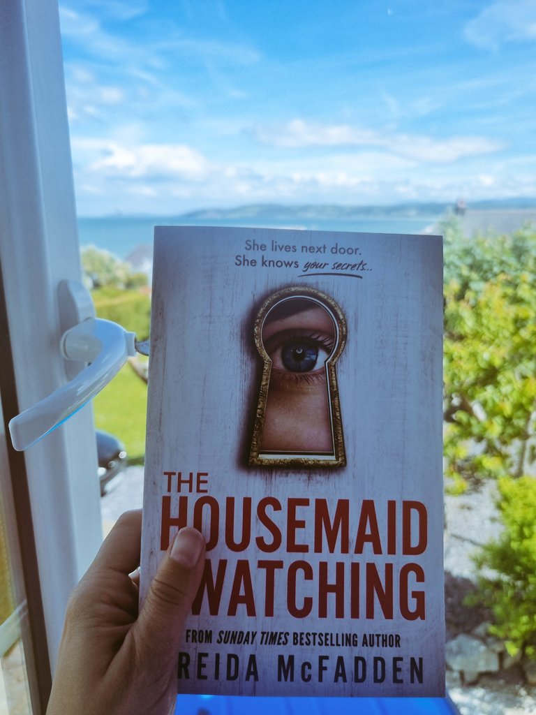 A Frieda Mcfadden new release, birthdays don't get much better than this 😁 #booktwitter #bookX #readingforpleaseure #books #reading #thejasclub