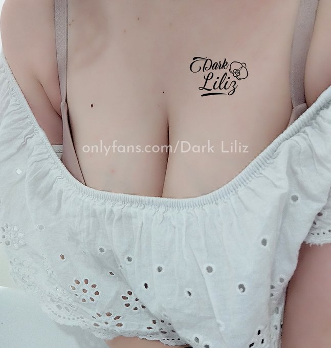 How are you?🖤  📷 https://t.co/BA861Daz4e   #feet #solesandtoes #toeslovers #femalefeet #feetfetishcommuity<a href="/tag/feet"class="tags">#feet</a><a href="/tag/pies"class="tags"><span>#pies</span></a><a href="/tag/feetlover"class="tags"><span>#feetlover</span></a><a href="/tag/toeslovers"class="tags"><span>#toeslovers</span></a><a href="/tag/descalza"class="tags"><span>#descalza</span></a><a href="/tag/femalefeet"class="tags"><span>#femalefeet</span></a>