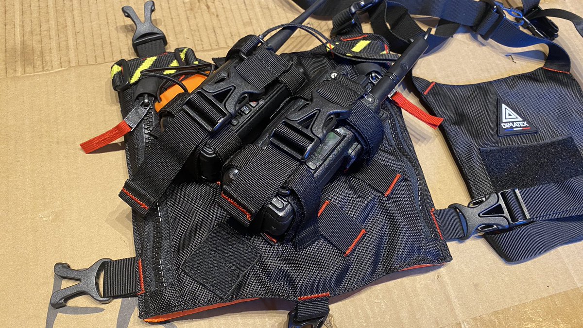 LE_F4GXS's tweet photo. Mon porte-radio @dimatexsecurite Thorax viens d’arriver.
Fini les poches pleines de radio.
#HamRadio #AmateurRadio #RadioAmateur #Radio #PorteRadio #Dimatex #Safety #CivilDefense #Securite #SecuriteCivile #ADRASEC #FNRASEC https://t.co/XSM9oYXk6I