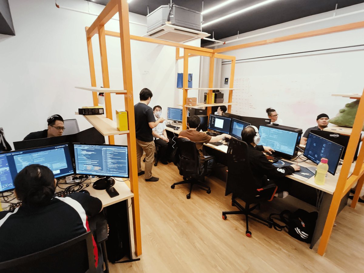 MetaClashDAD's tweet image. We aren't saying we've got something huge in the works or that our team has grown... but we aren't saying nothing. 😉

Stay tuned! 🚀