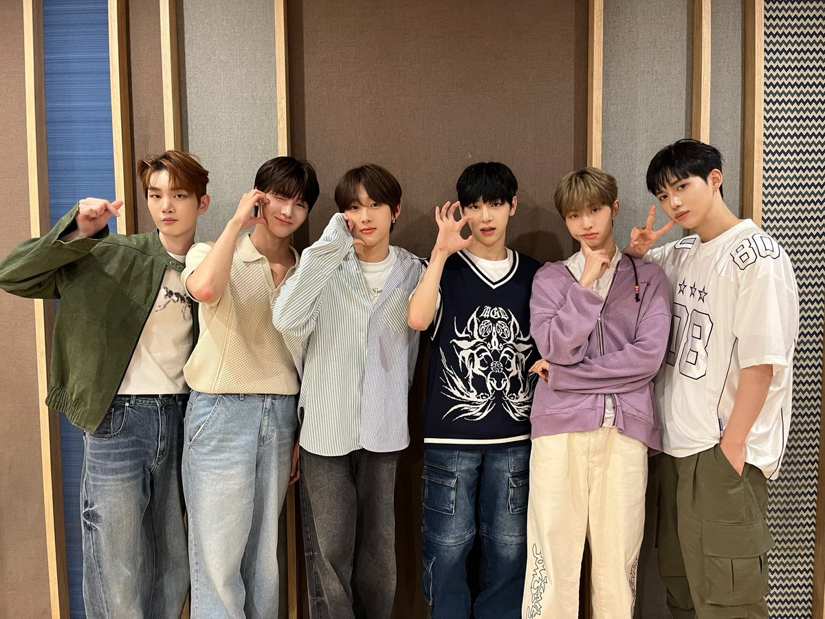 DRIPPIN's tweet photo. [📸] #DRP_PIC

◾2024. 06. 11
◽Whoop JAPAN Online Event

어디서 좋은 향 안나요...?🫧
.
.
드리밍 취 향 ෆ ฅ́˘ฅ̀ ෆ

#DRIPPIN #드리핀
#Beautiful_MAZE https://t.co/w16uQ0KmWP