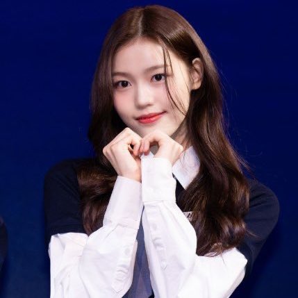 saekkyu's tweet photo. saebbons!! now is a very important moment for saebi and we need to unite and focus on her to make sure she debuts ‼️

if you want to join the saebi one pick / voting groupchat reply to this tweet 🎀

MUST have Saebi as ONE PICK and priority + vote for her (will be selective) https://t.co/gw2DbM8NbA