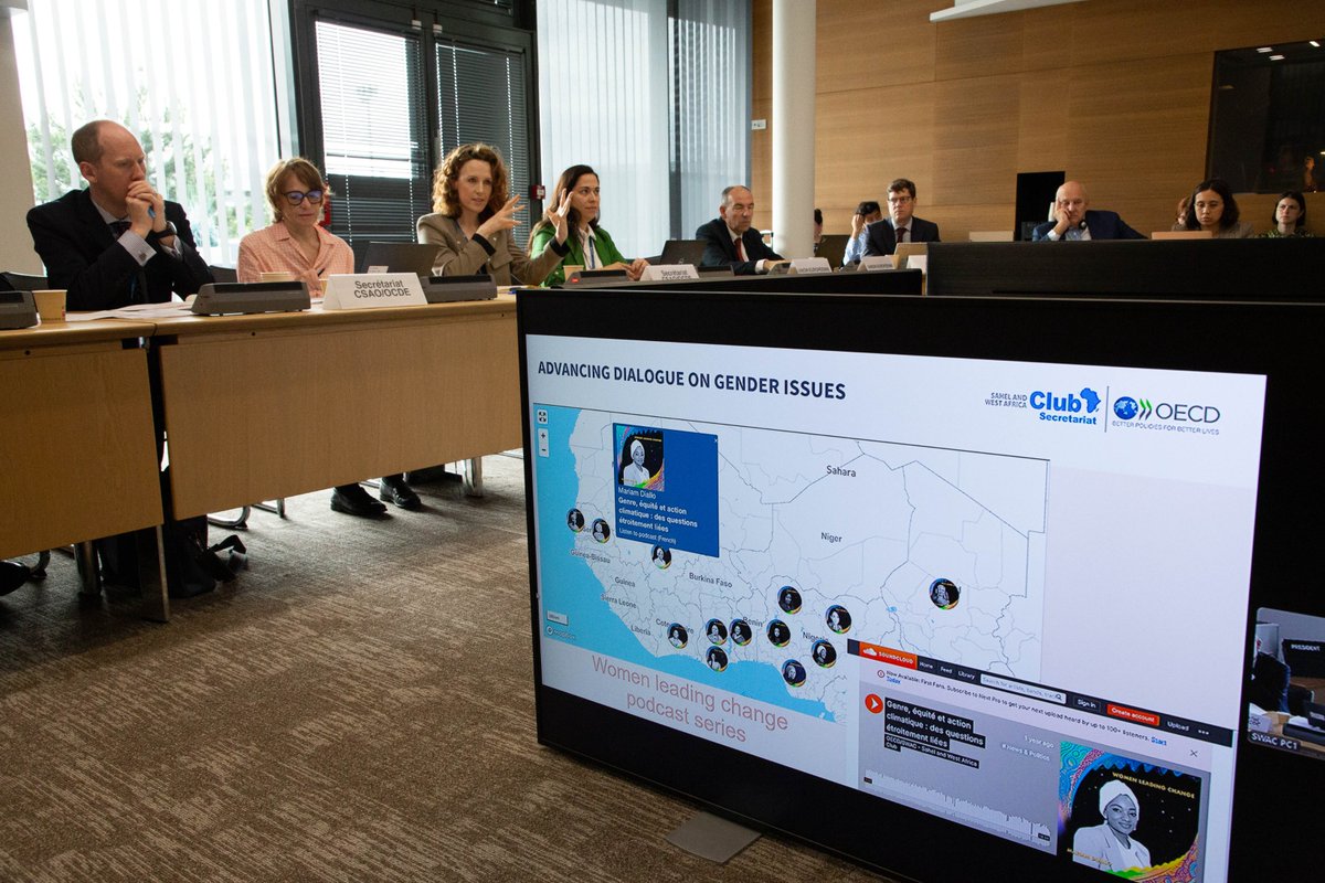 SWAC_OECD's tweet image. ♀️ On Day 2 of the #SPG2024, Jennifer Sheahan, explains how SWAC integrates #genderdata and #genderanalysis in its work, through reports and interactive formats like the #podcast series #WomenLeadingChange.
🎧Our latest episode on #women in #foodsystems bit.ly/3R2mPUi