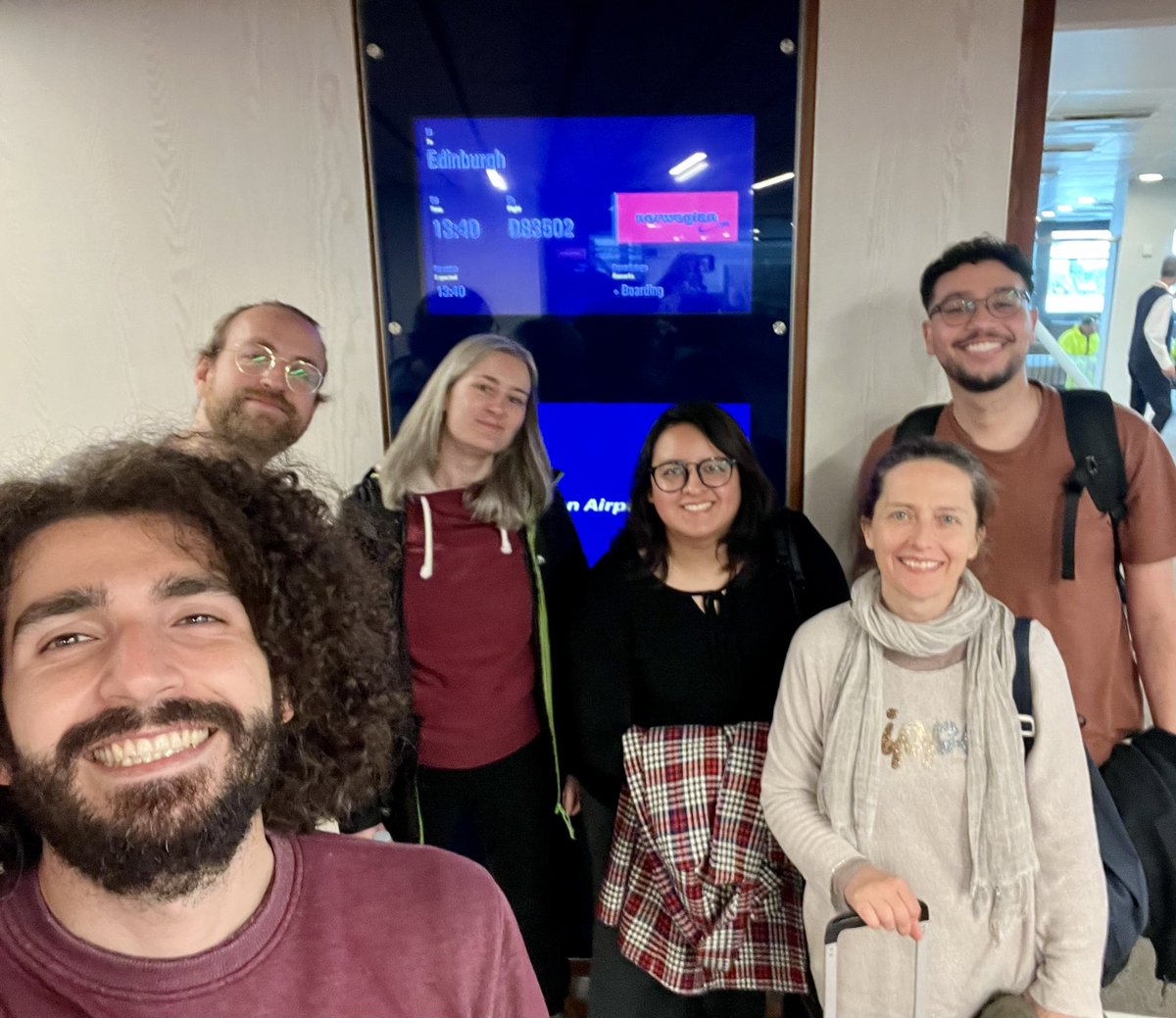 Part of <a href="/CPop_SDU/">CPop SDU</a> on our way to #EPC2024 @ Edinburgh ✈️