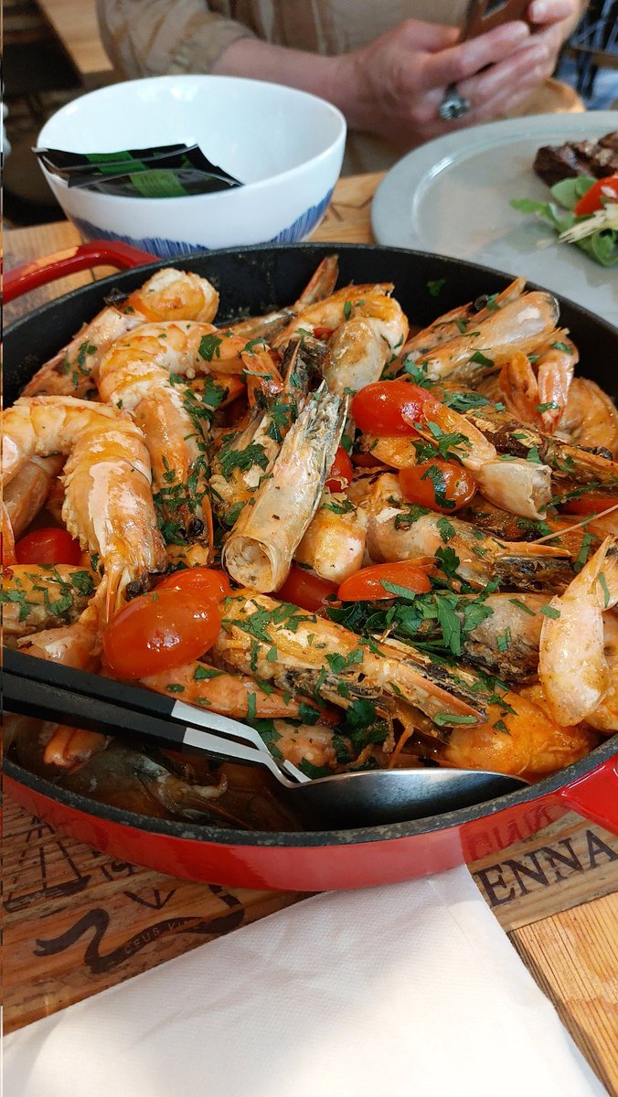 HCAteljee's tweet image. Dinner date with the lady´s 
@Laperovino