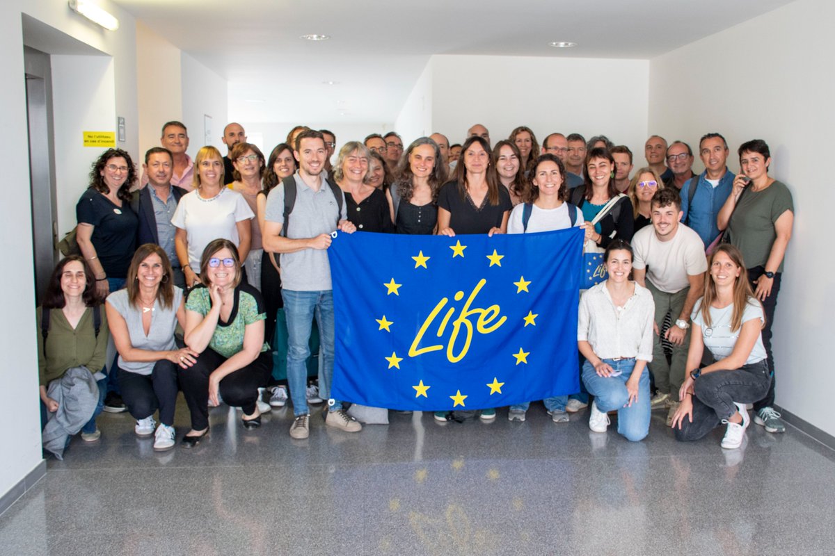 Life eCOadapt50 (@lifeecoadapt50) on Twitter photo Els socis del #lifeeCOadapt50 que participen a la trobada conjunta de #livinglabs a la <a href="/ftgURV/">TurismeGeografia URV</a> treballen conjuntament en la definició d'accions d'adaptació al canvi climàtic Els socis del #lifeeCOadapt50 que participen a la trobada conjunta de #livinglabs a la <a href="/ftgURV/">TurismeGeografia URV</a> treballen conjuntament en la definició d'accions d'adaptació al canvi climàtic