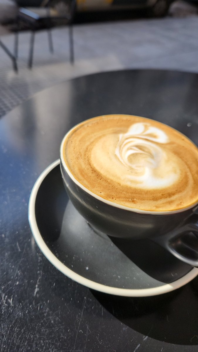 any_baldinelli's tweet photo. Si andan por los outlets de Gurruchaga, Vera al 900 hay unos chicos que hacen un café riquísimo! 🖤 #Davax https://t.co/WSu1qCiamq