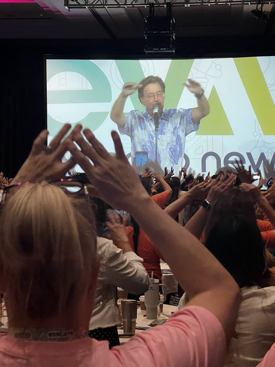 TymeacoC's tweet image. My @OLE_Leopards #PrimaryPeeps are grooving to #JackHartman! #LeadingAndLearning #ElevateDallas2024 #ElevateYourClassroom