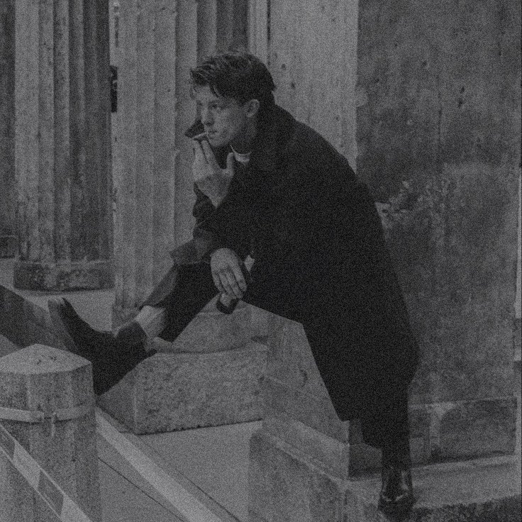 ashesofagod's tweet image. ᅠ
ᅠla conscience, […] chose sombre que cet infini que tout homme porte en soi et auquel il mesure avec désespoir les volontés de son cerveau et les actions de sa vie ———— ; 𝐥𝐞𝐬 𝐦𝐢𝐬𝐞́𝐫𝐚𝐛𝐥𝐞𝐬. 
ᅠᅠᅠ
ᅠ